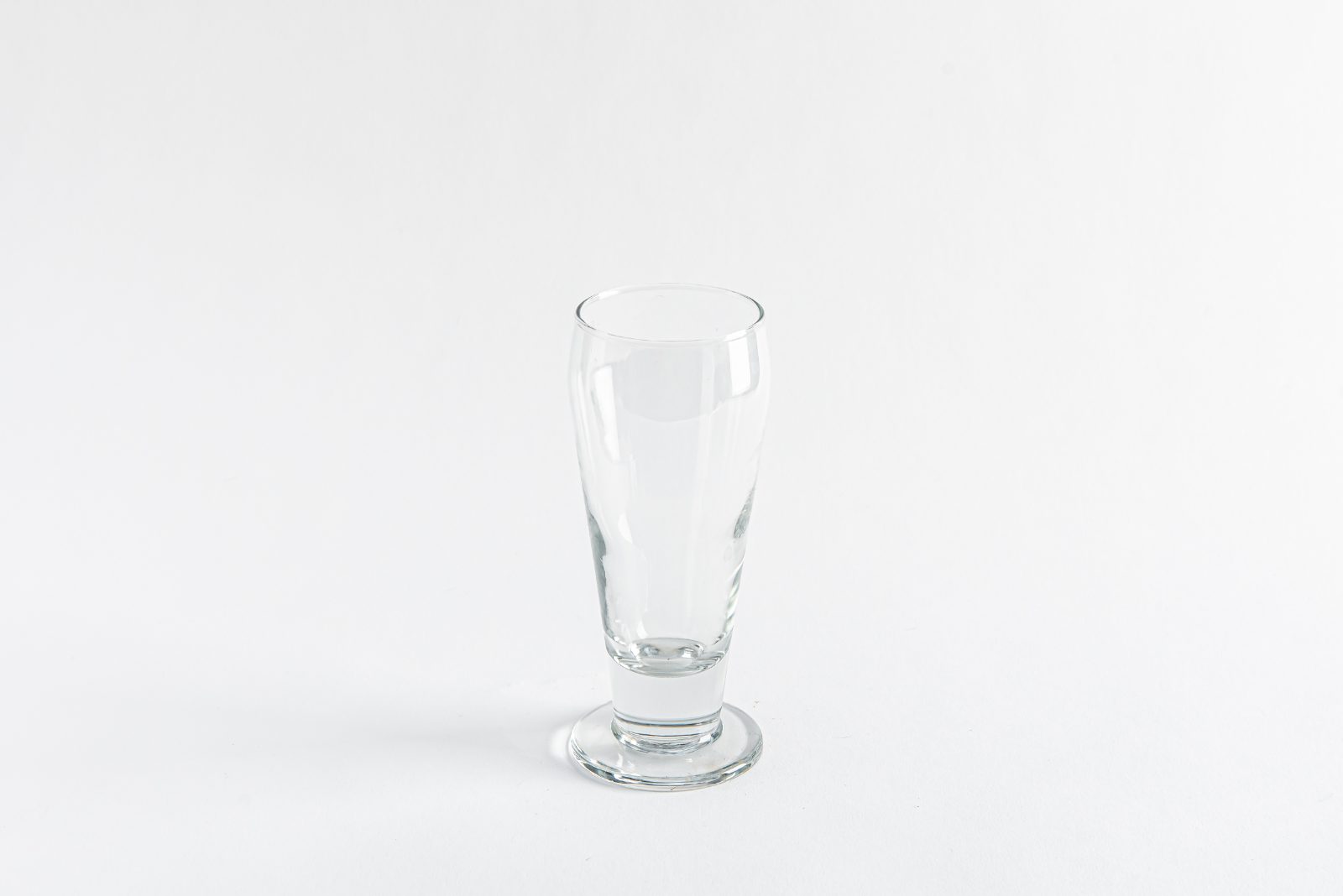 有底座玻璃水杯